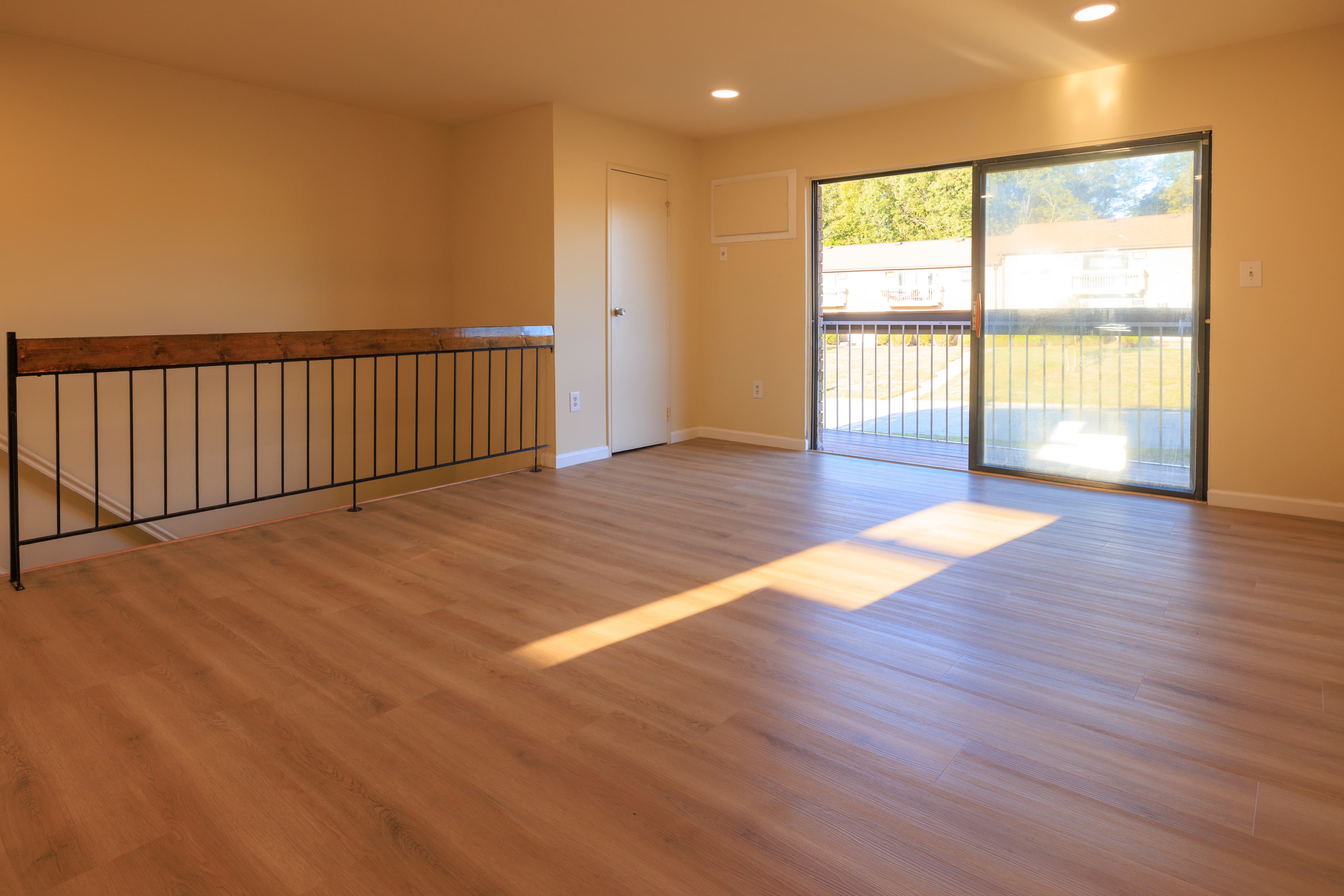 Spacious living room